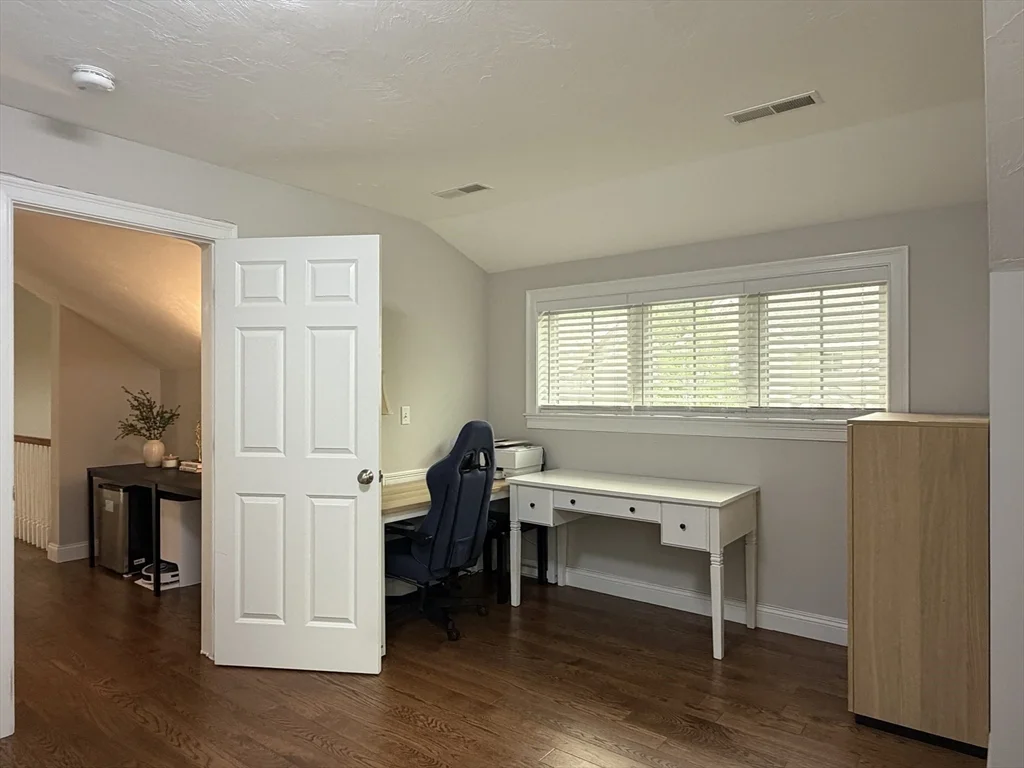 3 bed, 2 bath apartment for rent at 30 Boardwalk Dr Unit 30, Andover — photo 33 of 42