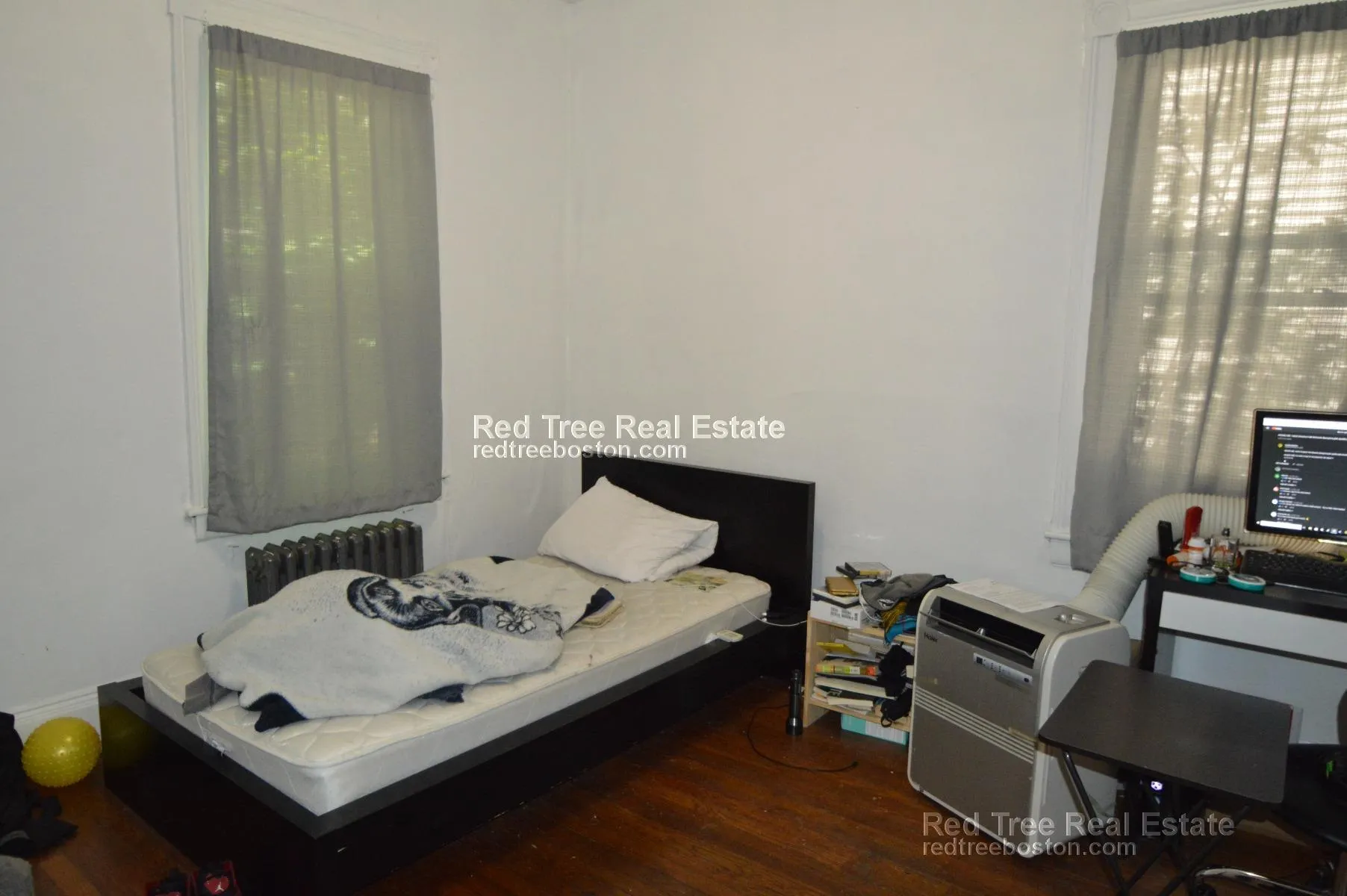 3 bed, 1 bath apartment for rent at 30 Brackett St Unit 1, Oak Square — photo 8 of 11