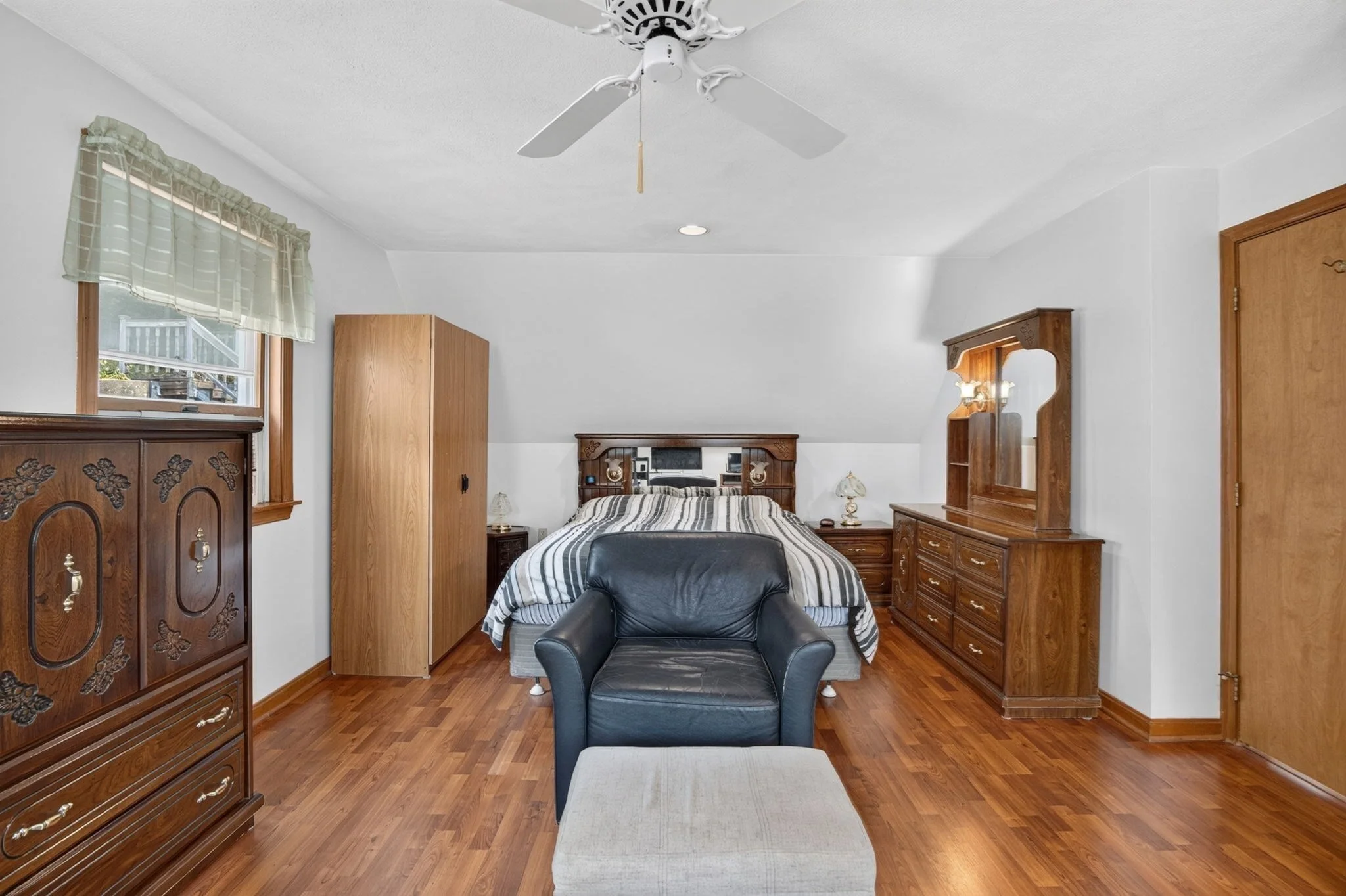 3 bed, 2 bath apartment for rent at 30 Brownville Ave, Lynn — photo 10 of 23