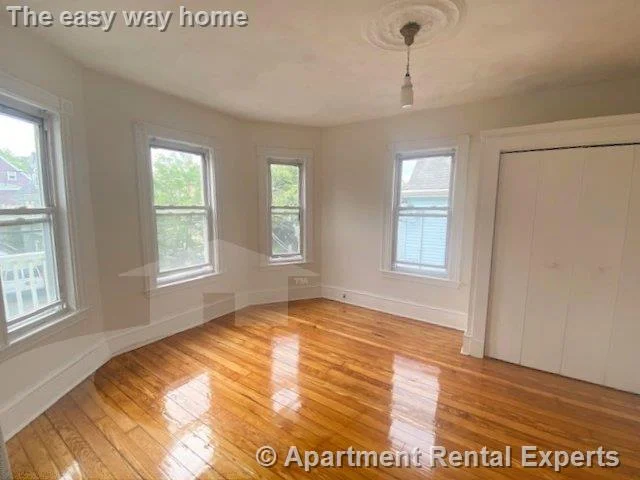 4 bed, 1 bath apartment for rent at 30 Burnside Ave, Porter Square — photo 7 of 21