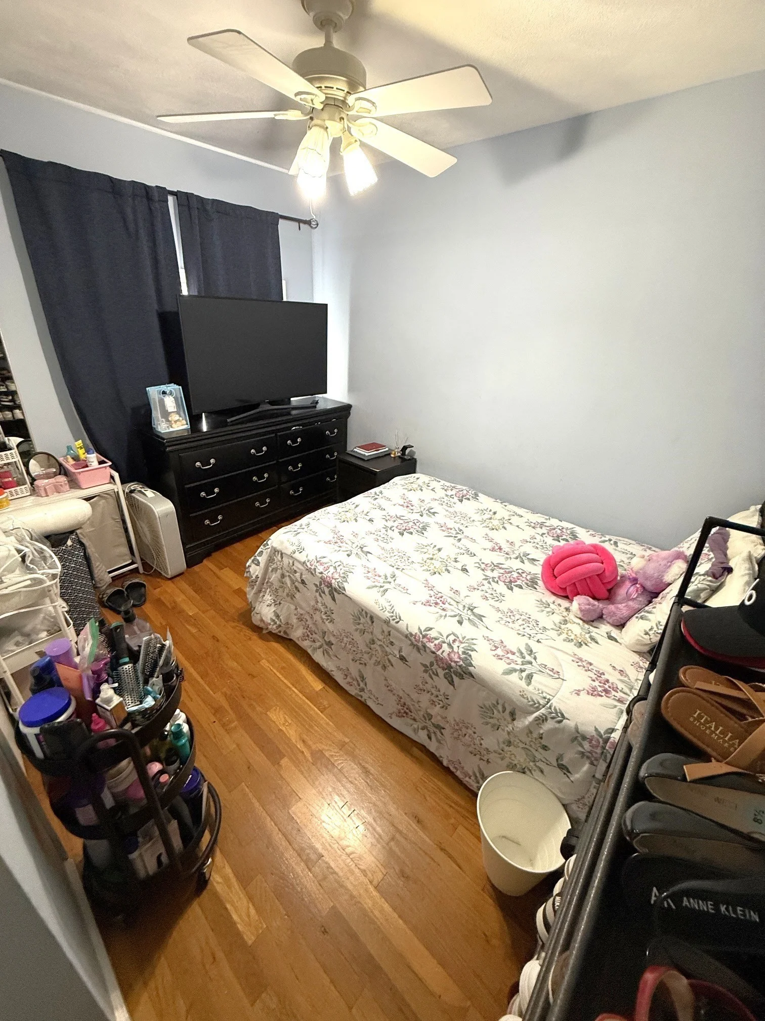 4 bed, 1 bath apartment for rent at 30 Cabot Unit 2, Everett — photo 5 of 7