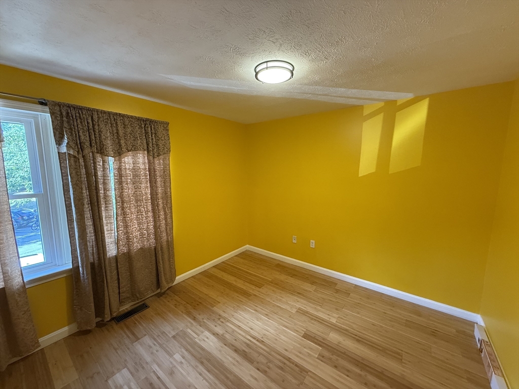 2 bed, 2 bath apartment for rent at 30 Cadogan Way Unit 30, Nashua — photo 11 of 15