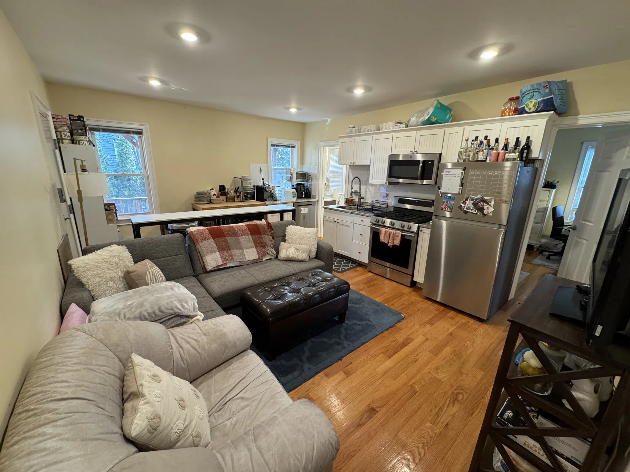 4 bed, 2 bath apartment for rent at 30 Cambridge Ter Unit 2, Neighborhood Nine — photo 1 of 36