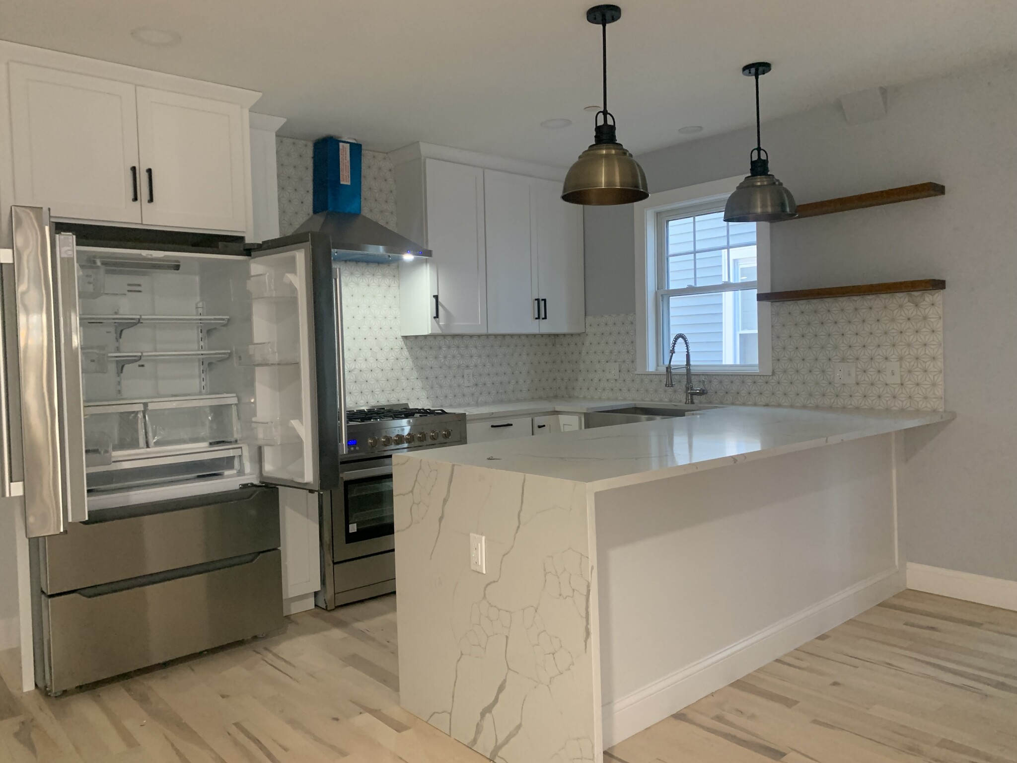 2.5 bed, 2 bath apartment for rent at 30 Cameron Ave Unit 0, North Cambridge — photo 25 of 39