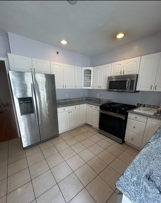 2 bed, 2 bath apartment for rent at 30 Cameron St Unit 7, Brookline Village — photo 4 of 13