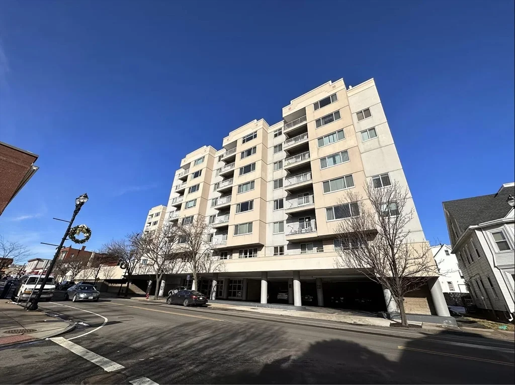 2 bed, 2 bath apartment for rent at 30 Chelsea St Unit 805, Everett