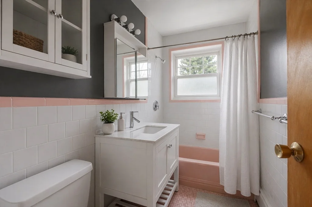 1 bed, 1 bath apartment for rent at 30 Chester Unit 13, Davis Square — photo 7 of 13