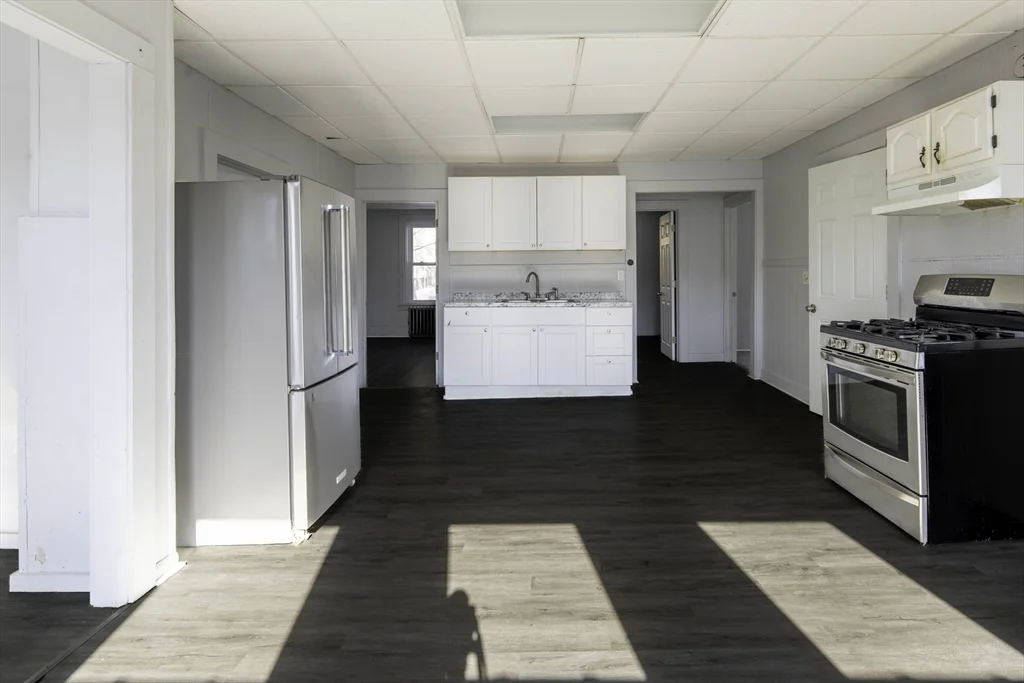 3 bed, 1 bath apartment for rent at 30 Chestnut St Unit 2, Fitchburg