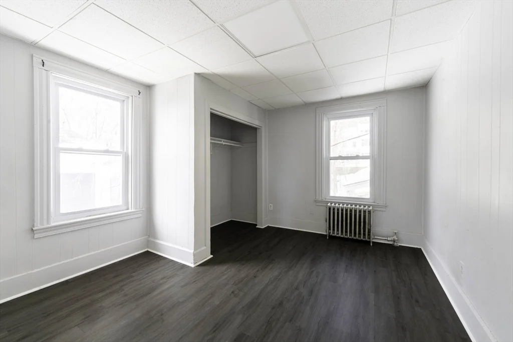 3 bed, 1 bath apartment for rent at 30 Chestnut St Unit 2, Fitchburg — photo 14 of 19