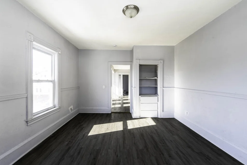 3 bed, 1 bath apartment for rent at 30 Chestnut St Unit 2, Fitchburg — photo 7 of 19