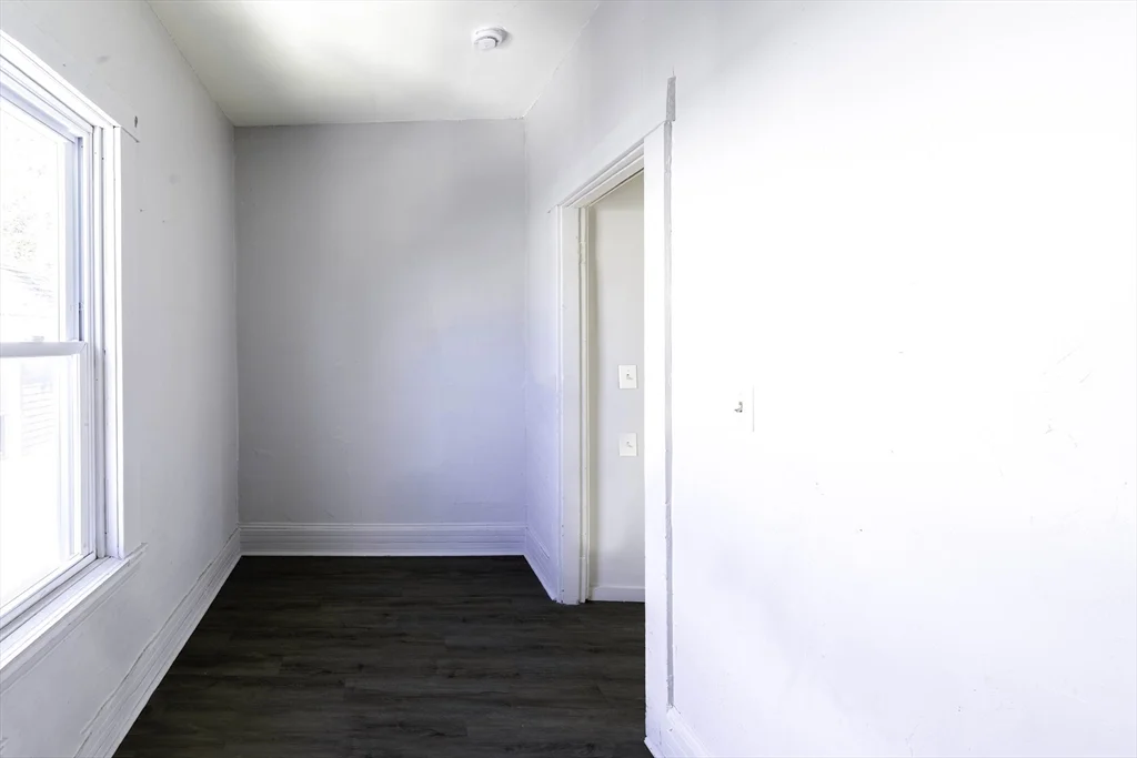 3 bed, 1 bath apartment for rent at 30 Chestnut St Unit 2, Fitchburg — photo 18 of 19