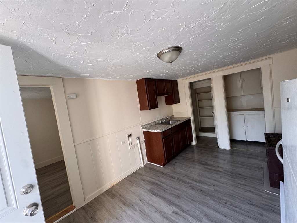 1 bed, 1 bath apartment for rent at 30 Chestnut Unit 1, Fitchburg — photo 2 of 6