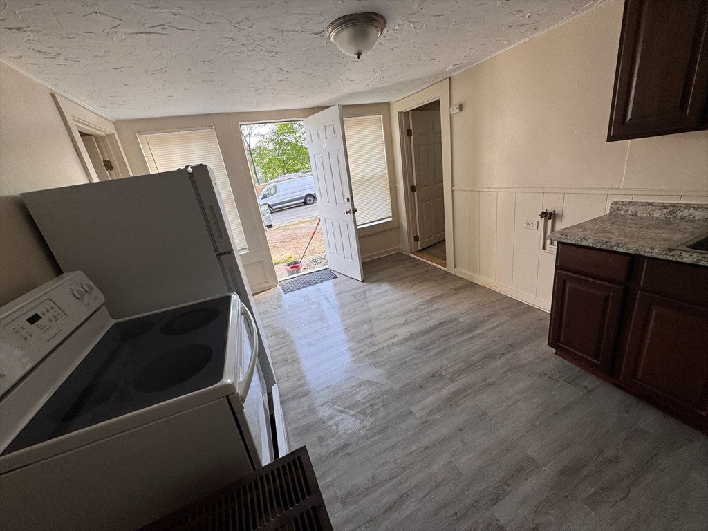 1 bed, 1 bath apartment for rent at 30 Chestnut Unit 1, Fitchburg — photo 5 of 6