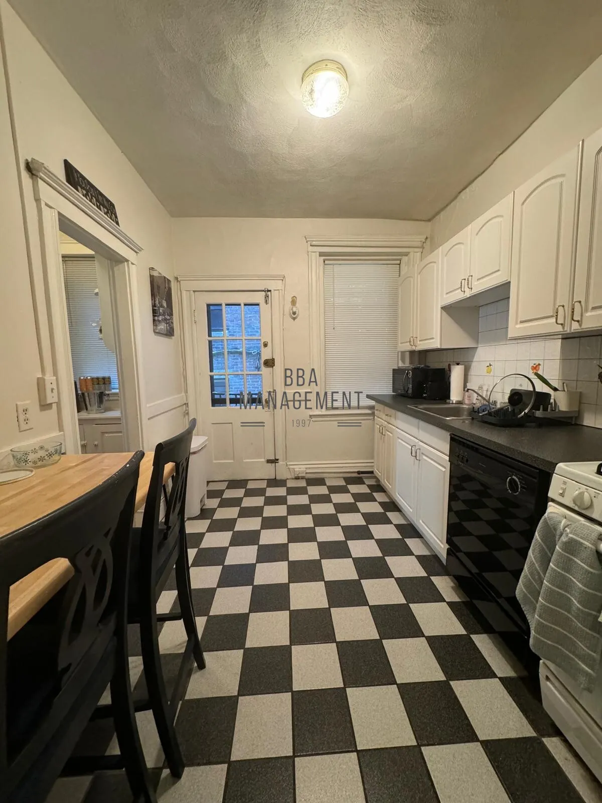 2 bed, 1 bath apartment for rent at 30 Chiswick Rd Unit 1, Brighton — photo 8 of 9