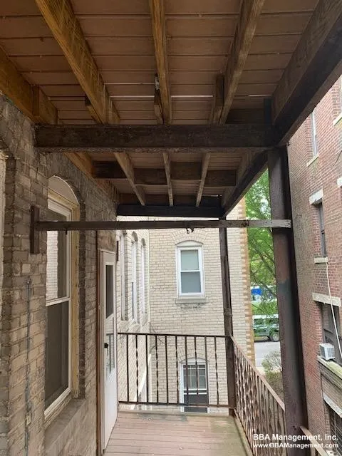 3 bed, 1 bath apartment for rent at 30 Chiswick Rd Unit 4, Brighton — photo 6 of 14
