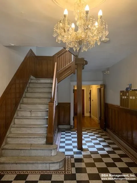 3 bed, 1 bath apartment for rent at 30 Chiswick Rd Unit 4, Brighton — photo 13 of 14