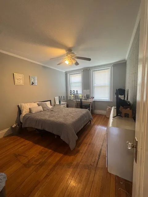2 bed, 1 bath apartment for rent at 30 Chiswick Rd Unit 5, Brighton — photo 2 of 12