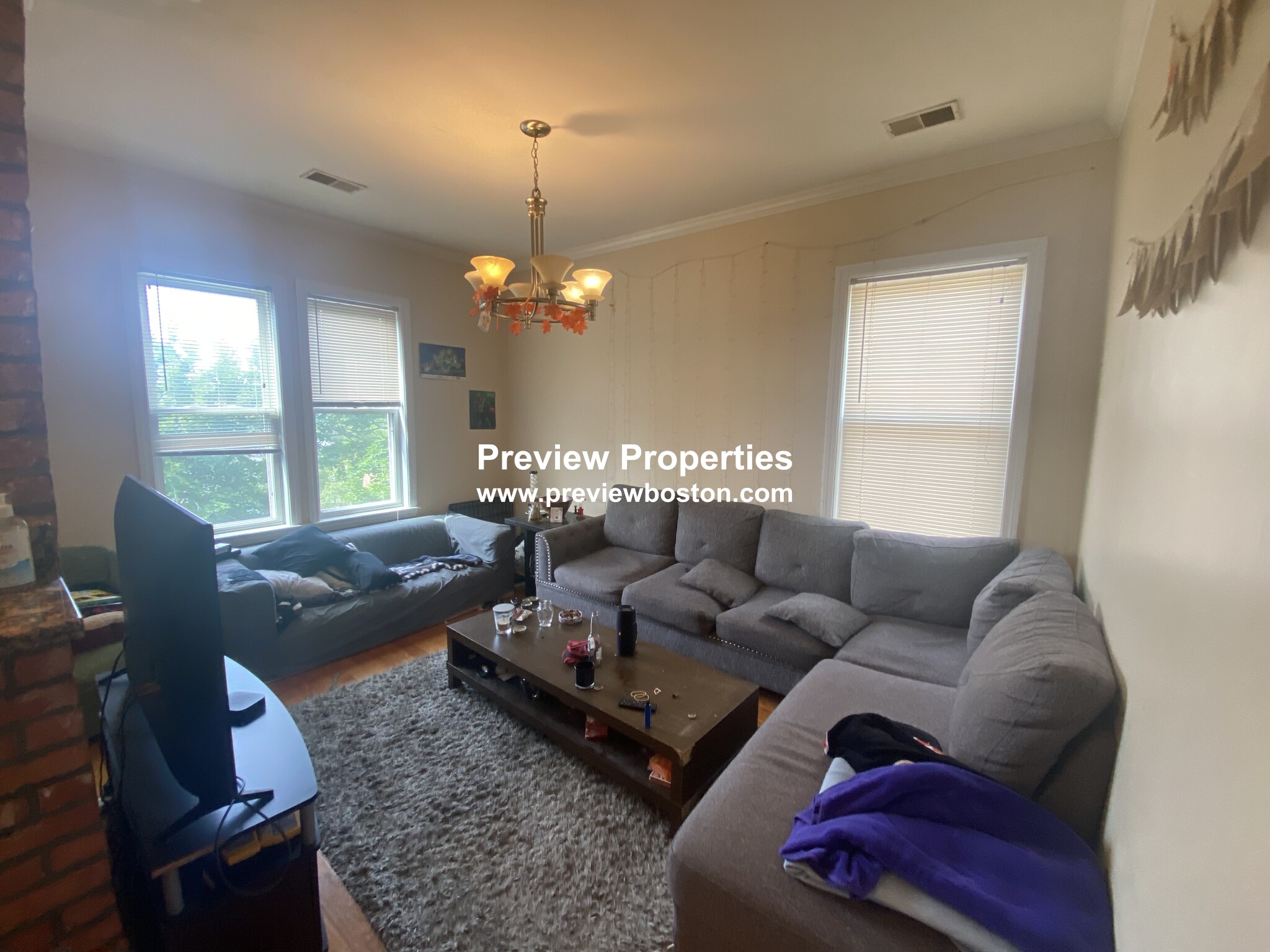 4 bed, 1.5 bath apartment for rent at 30 Circuit St Unit 3P, Roxbury — photo 10 of 13