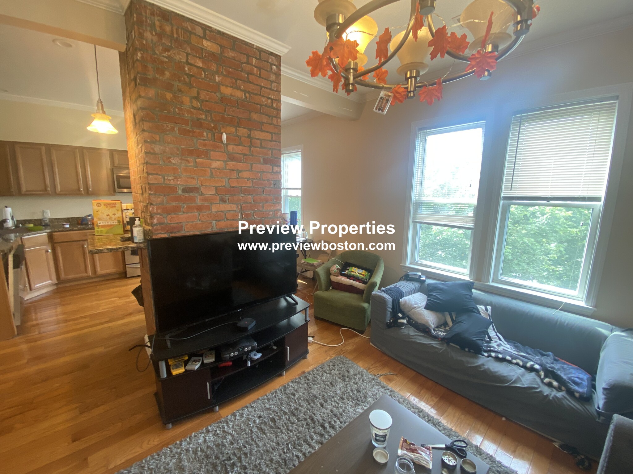 4 bed, 1.5 bath apartment for rent at 30 Circuit St Unit 3P, Roxbury — photo 2 of 13