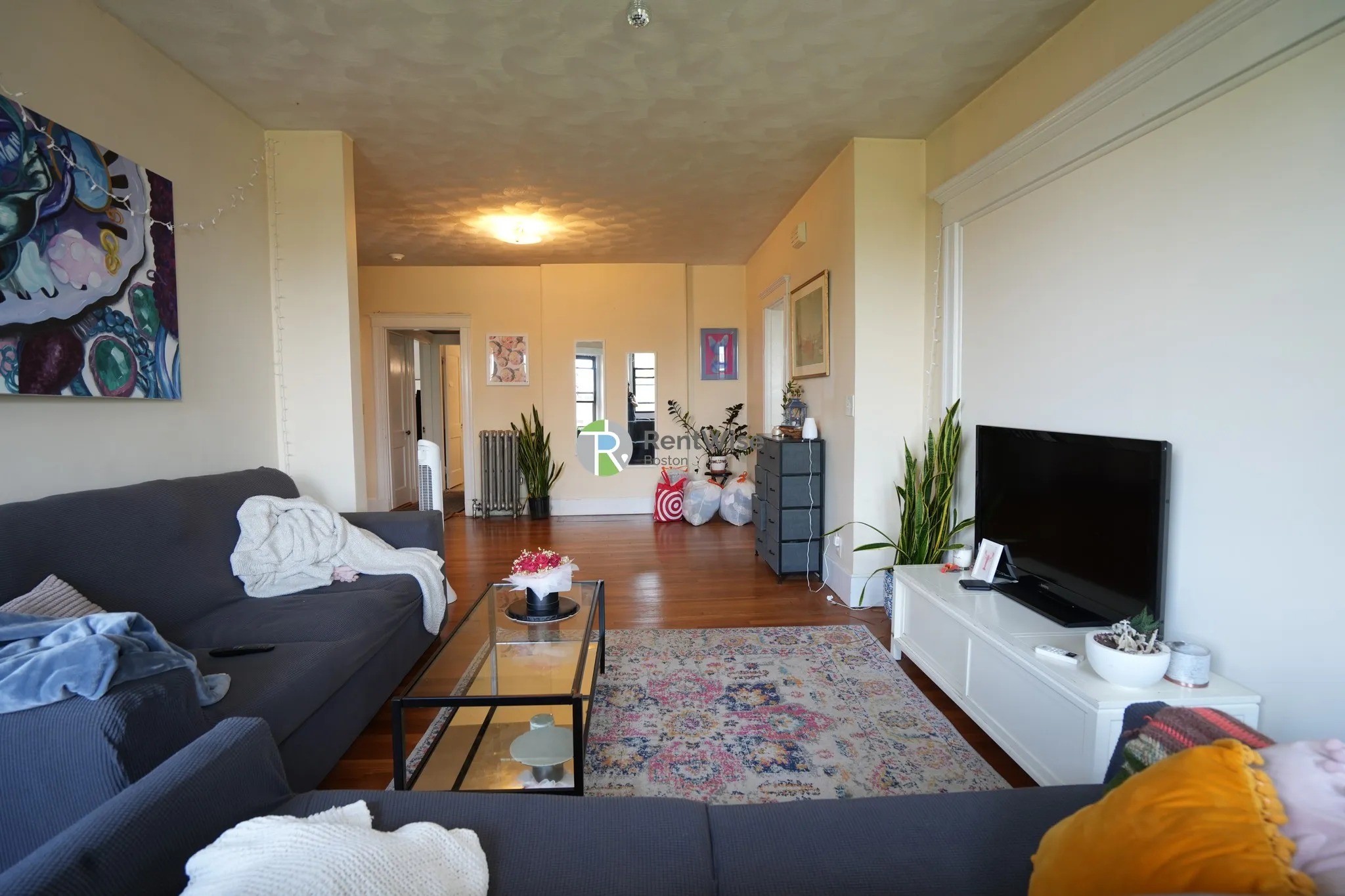 4 bed, 1 bath apartment for rent at 30 Claflin Path Unit 3, Aspinwall Hill — photo 6 of 19