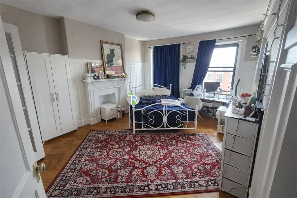 4 bed, 1 bath apartment for rent at 30 Claflin Rd Unit 3, Aspinwall Hill — photo 14 of 19