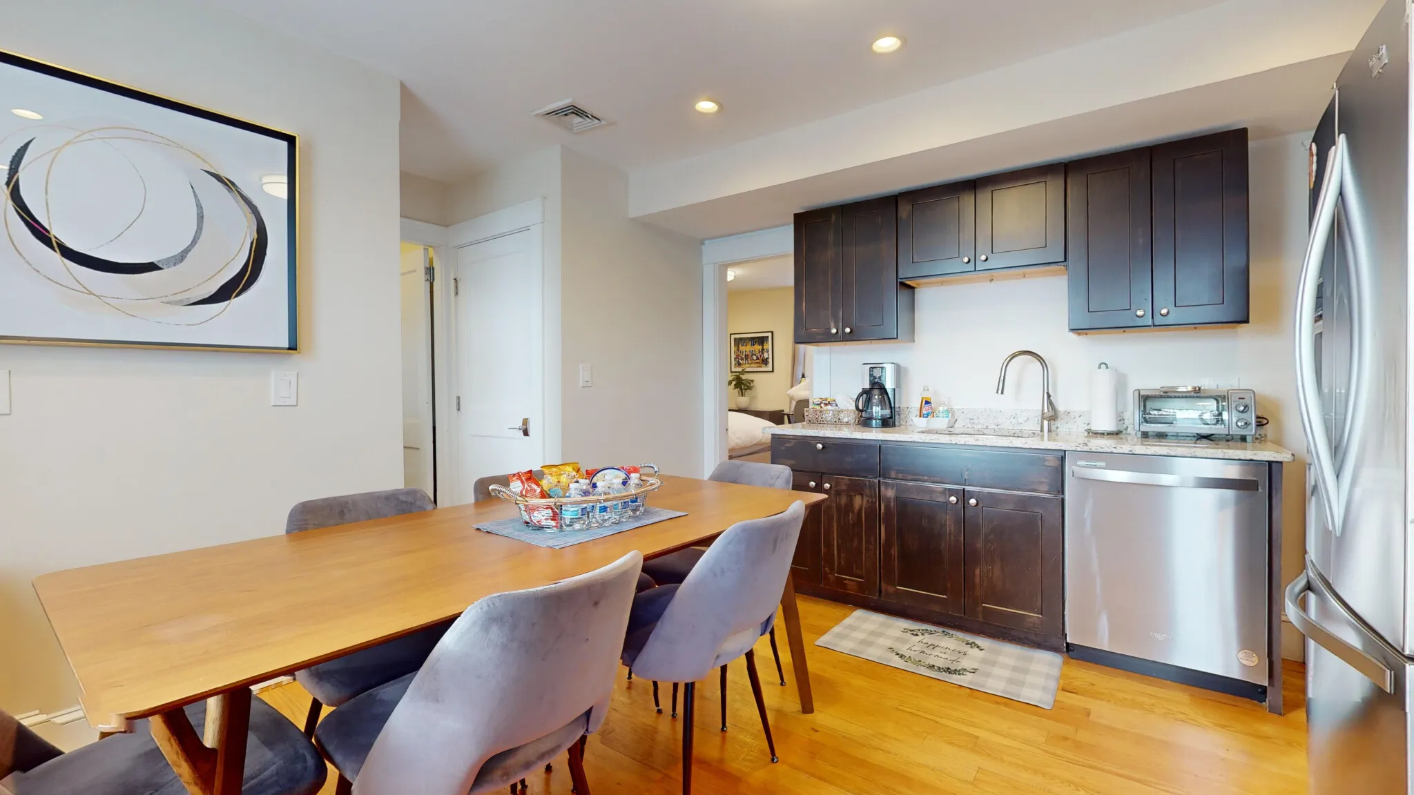 4 bed, 2 bath apartment for rent at 30 Clay St Unit 3, North Cambridge — photo 1 of 16