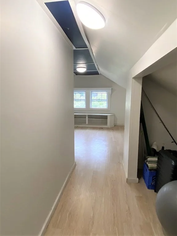 3 bed, 1 bath apartment for rent at 30 Cliff Ave Unit 1, Swansea — photo 15 of 17