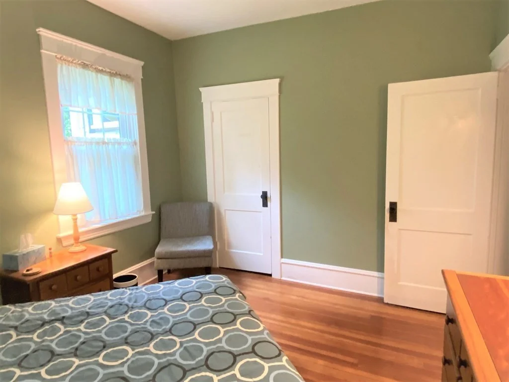 3 bed, 1 bath apartment for rent at 30 Cliff Ave Unit 1, Swansea — photo 8 of 17