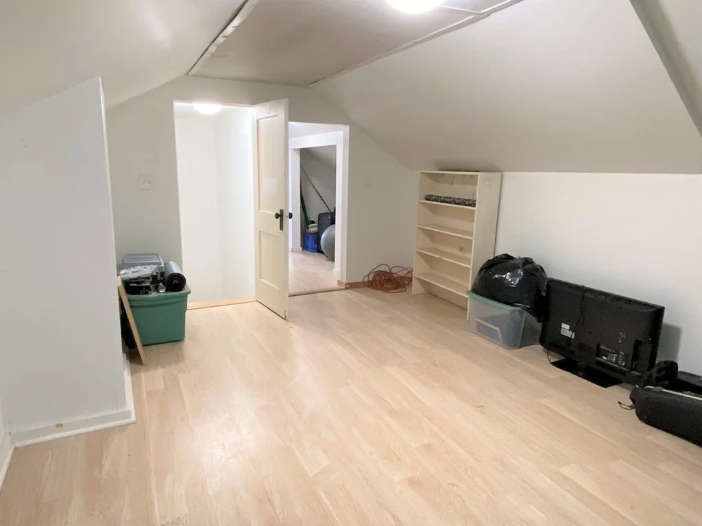 3 bed, 1 bath apartment for rent at 30 Cliff Ave Unit 1, Swansea — photo 14 of 17