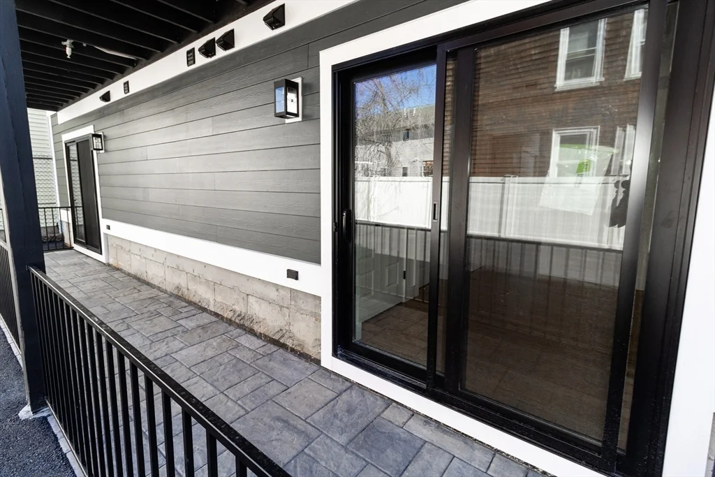 2 bed, 2 bath apartment for rent at 30 Clifton St Unit 30A, Roxbury — photo 17 of 21