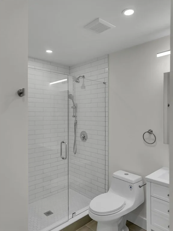 2 bed, 2 bath apartment for rent at 30 Clifton St Unit 30B, Roxbury — photo 14 of 25