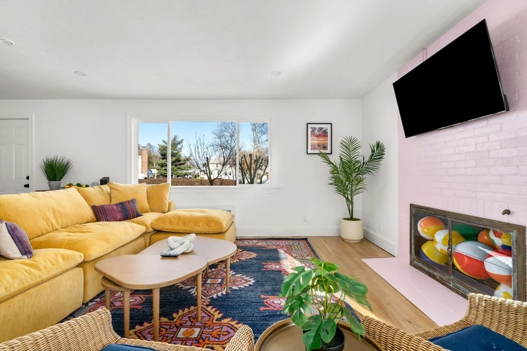 3 bed, 1 bath apartment for rent at 30 Coburn St Winter, Hull — photo 17 of 40