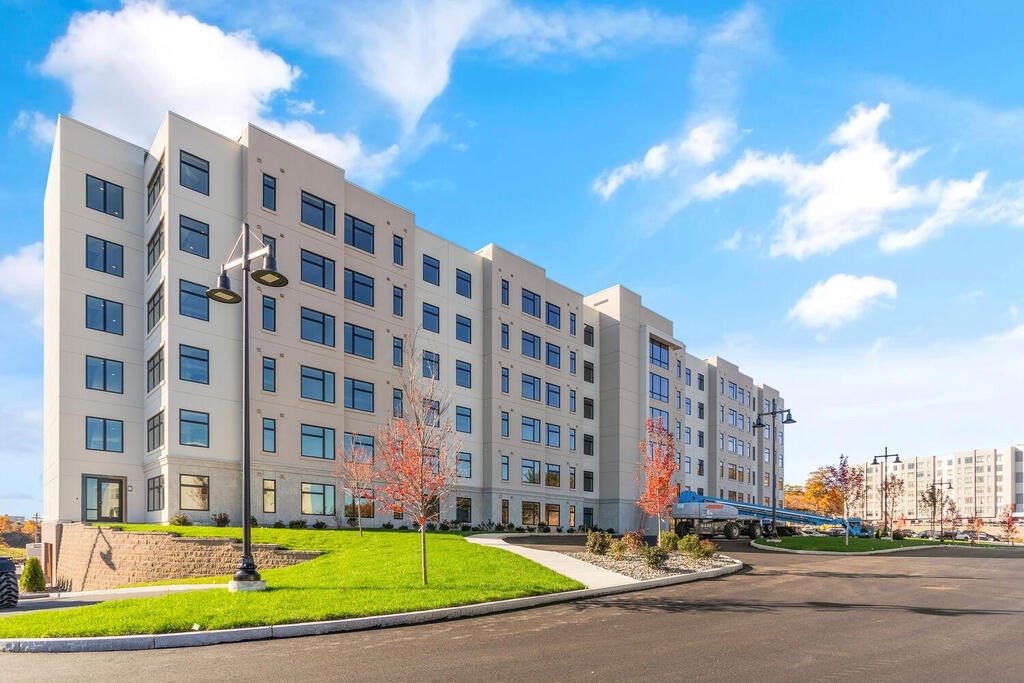 1 bed, 1 bath apartment for rent at 30 Collins Ave Unit 000, Saugus — photo 6 of 35