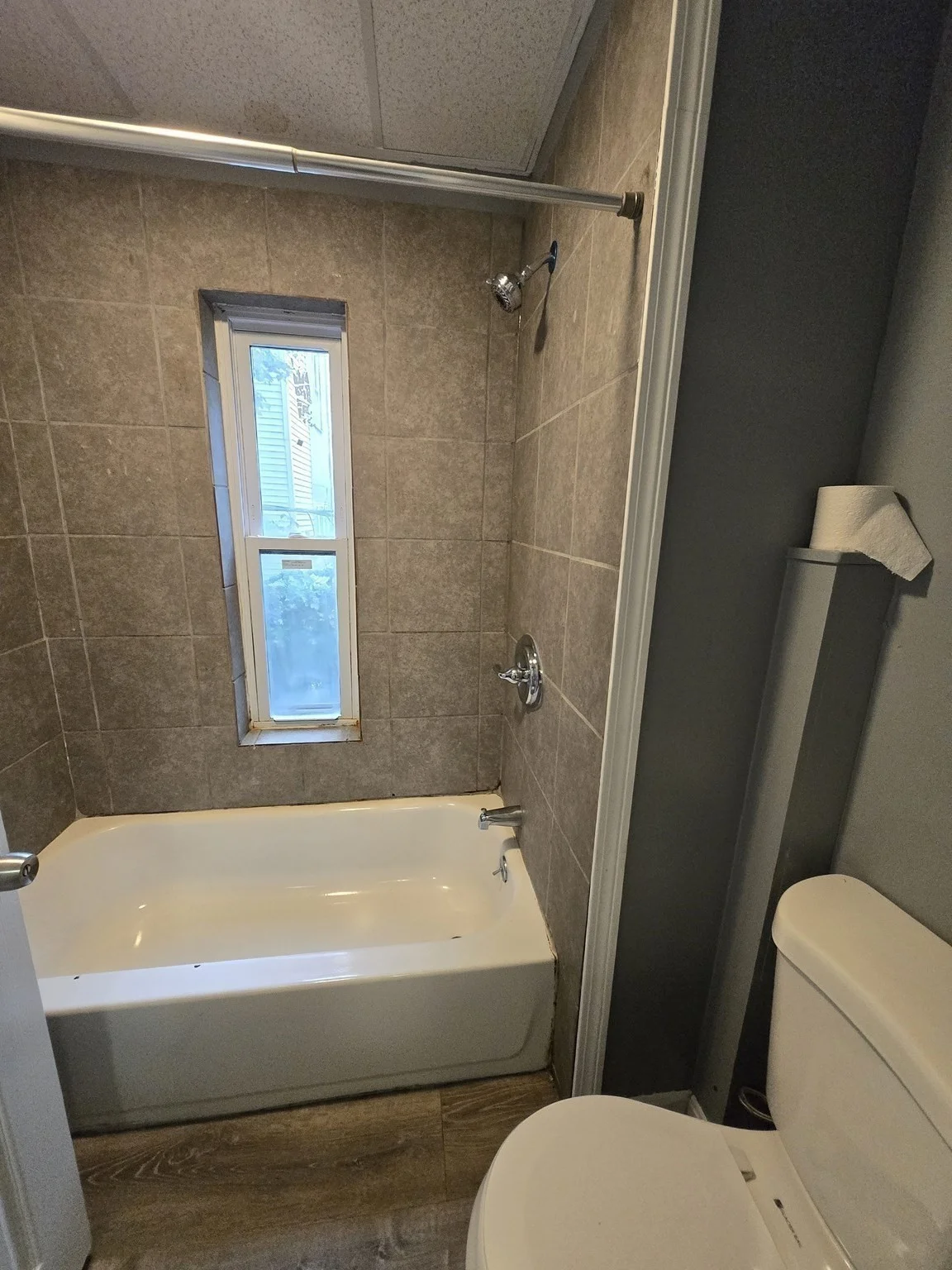 3 bed, 1 bath apartment for rent at 30 Columbia St Unit 2, Worcester — photo 14 of 21