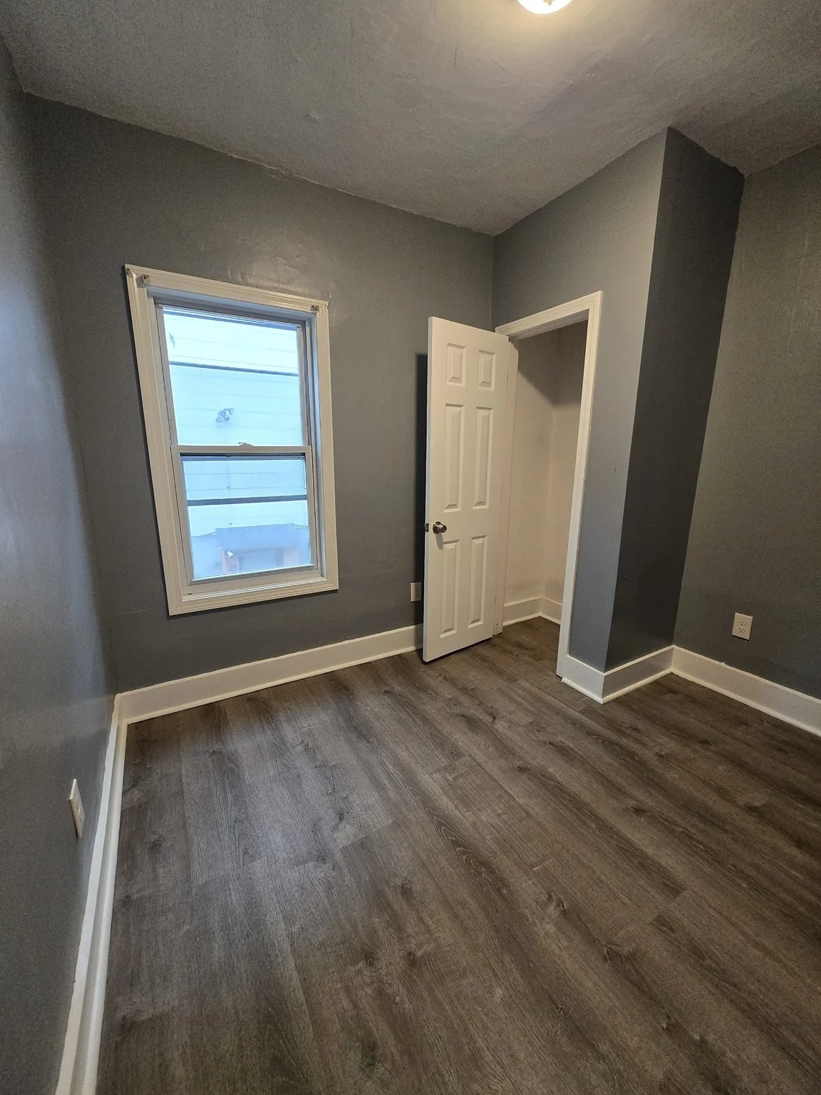 3 bed, 1 bath apartment for rent at 30 Columbia St Unit 2, Worcester — photo 10 of 21