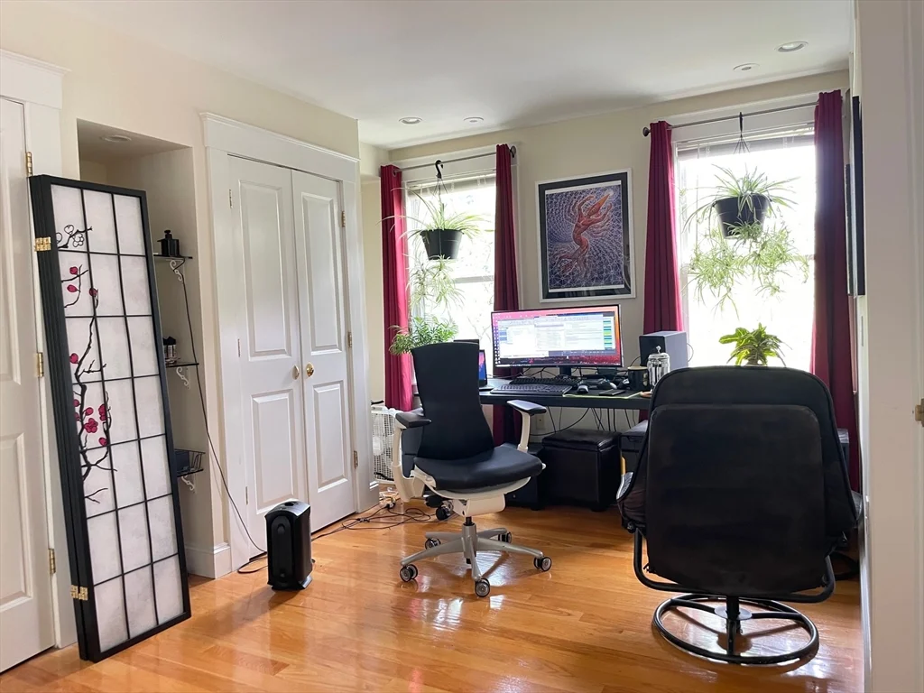 3 bed, 3 bath apartment for rent at 30 Cottage St Unit 30, Central Square — photo 10 of 14
