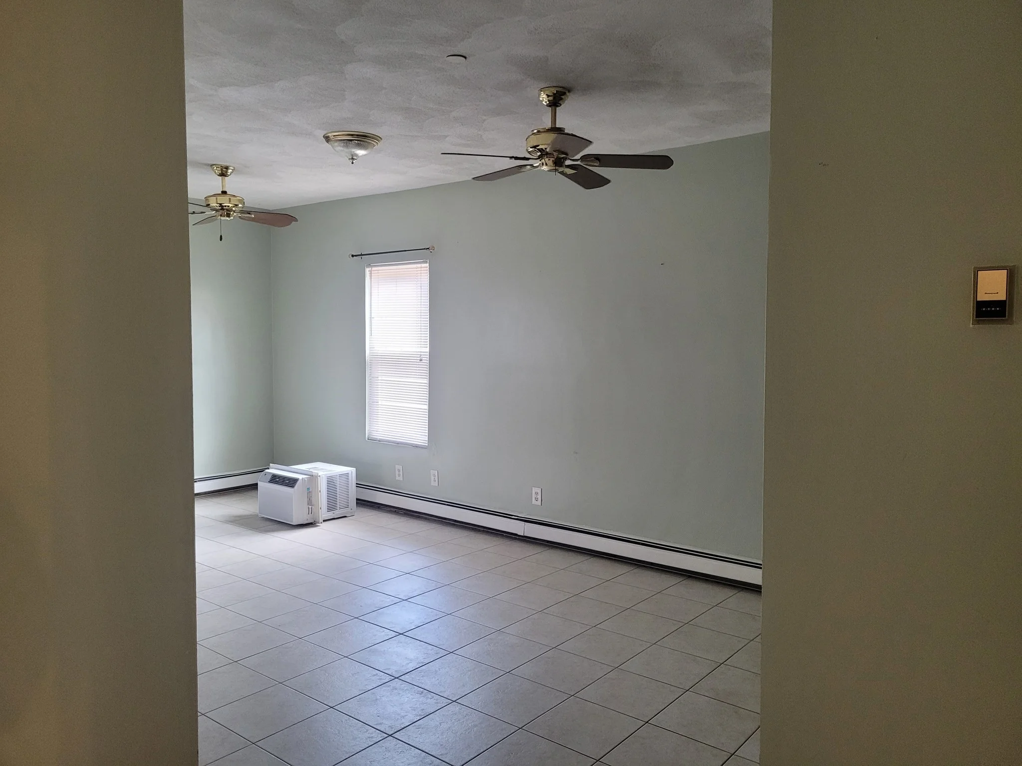 2 bed, 1 bath apartment for rent at 30 Courtland St Unit 2, Everett — photo 10 of 10