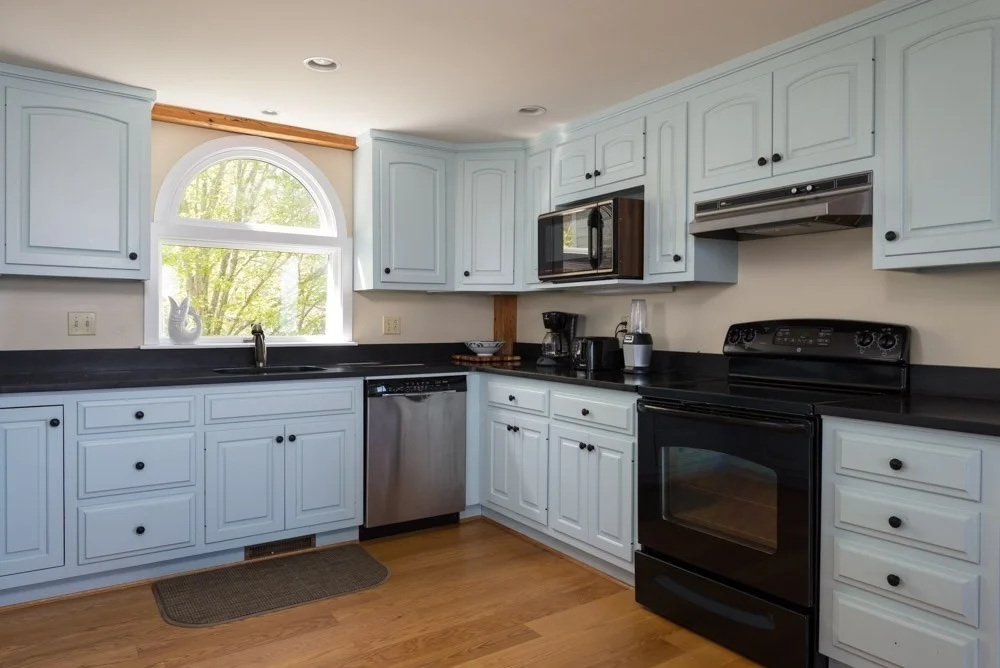 4 bed, 3 bath apartment for rent at 30 Cove St, Marion — photo 6 of 18