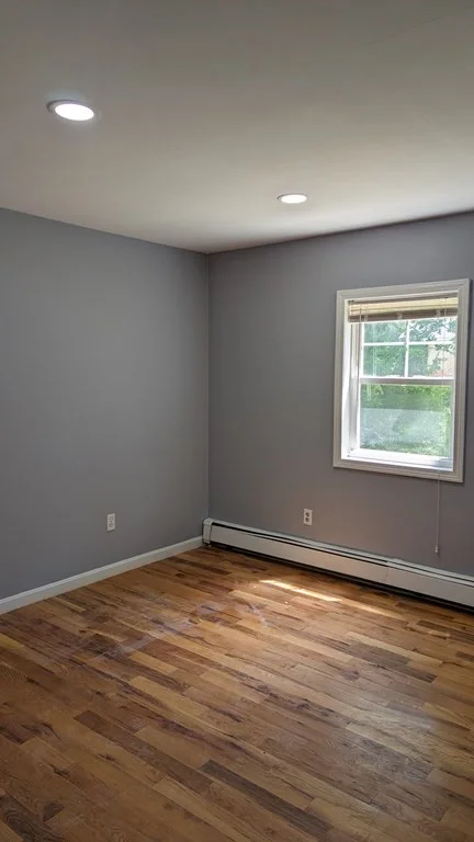 4 bed, 2 bath apartment for rent at 30 Dale Rd, Holbrook — photo 14 of 21