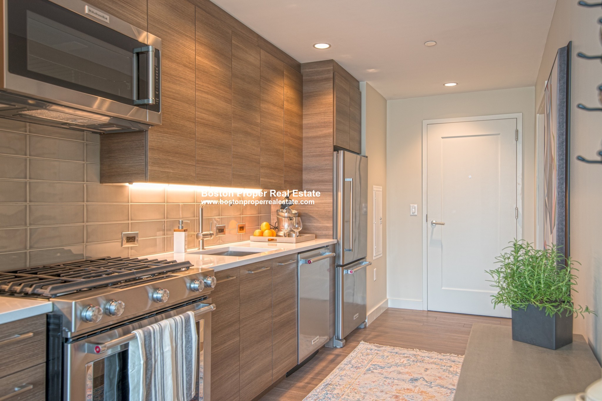 1 bed, 1.5 bath apartment for rent at 30 Dalton St Unit 809, Back Bay — photo 19 of 23