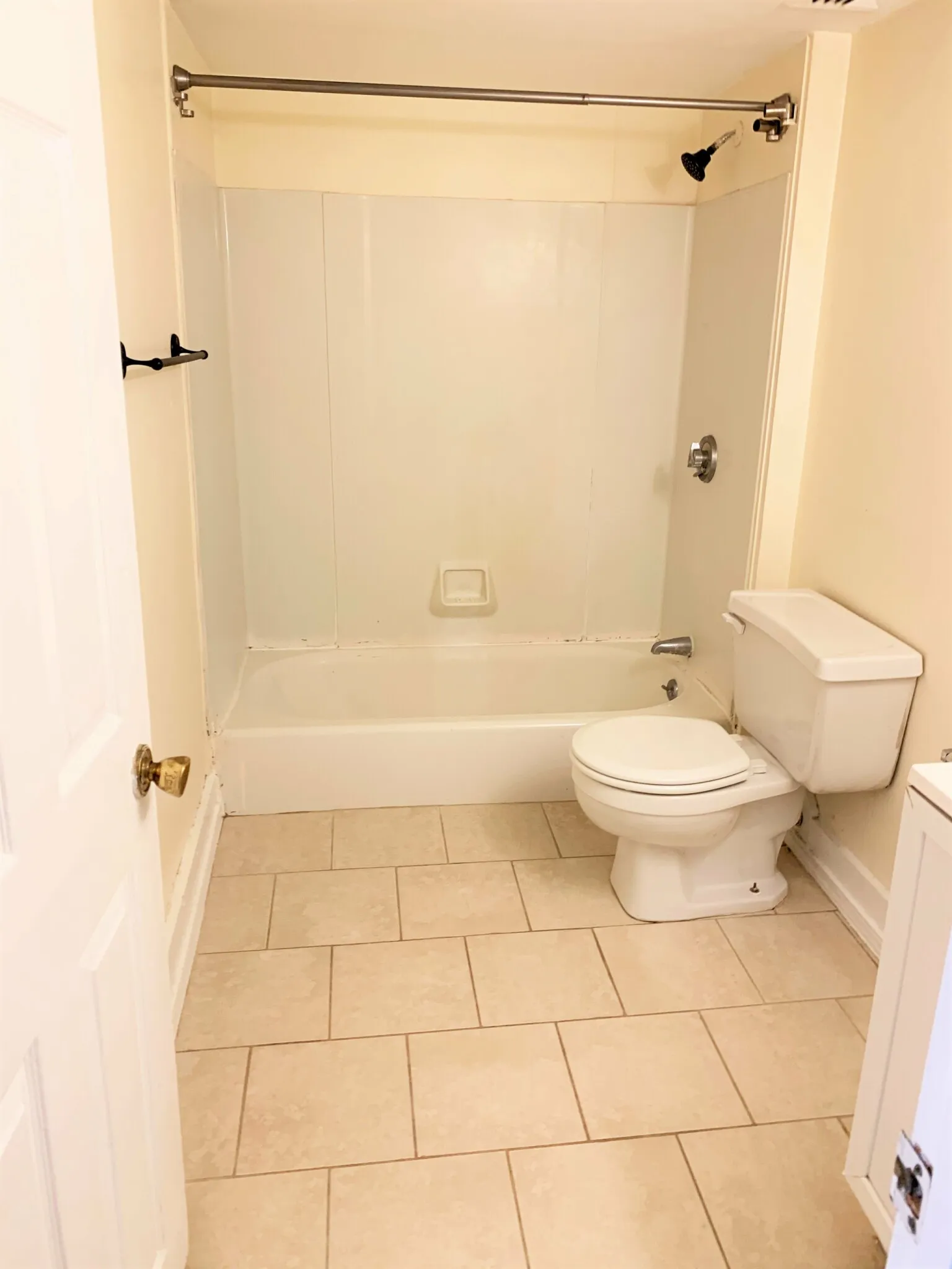 1 bed, 1 bath apartment for rent at 30 Decatur St Unit 2, East Boston — photo 4 of 6