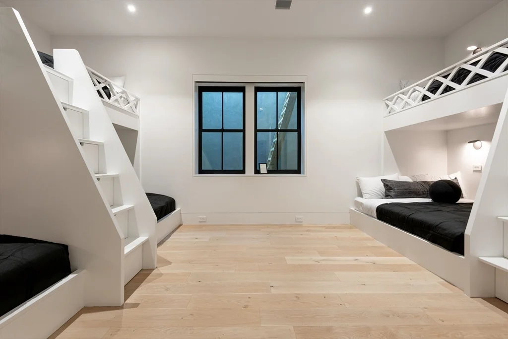 8+ bed, 4+ bath apartment for rent at 30 Devon Street   Big Dip, Nantucket — photo 30 of 42