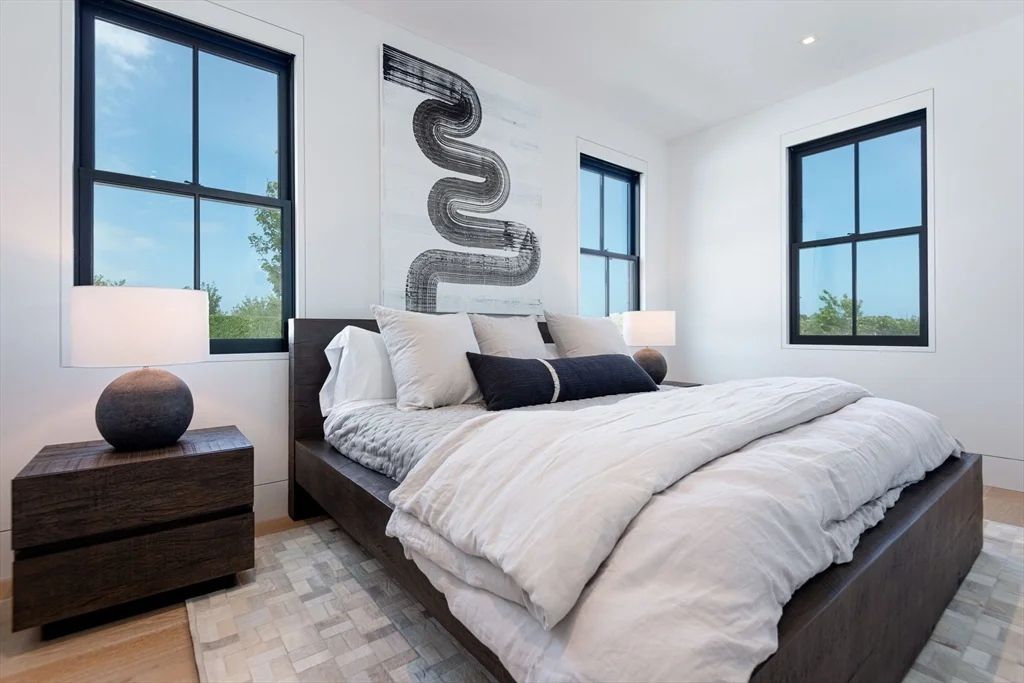 8+ bed, 4+ bath apartment for rent at 30 Devon Street   Big Dip, Nantucket — photo 17 of 42