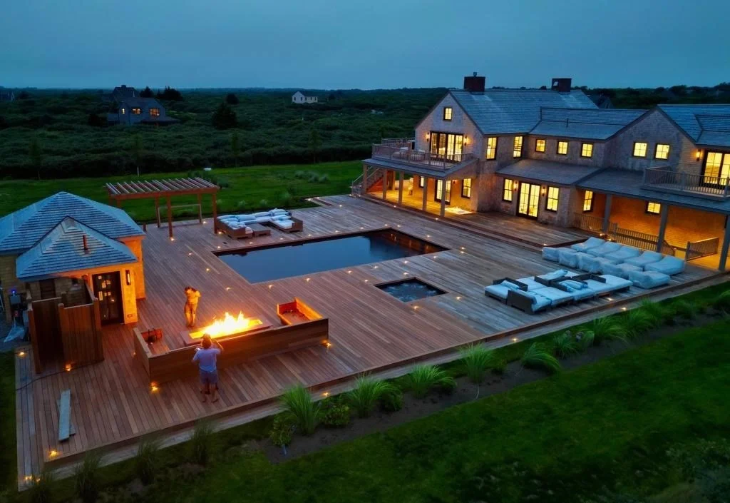 8+ bed, 4+ bath apartment for rent at 30 Devon Unit The Big Dip, Nantucket — photo 2 of 41