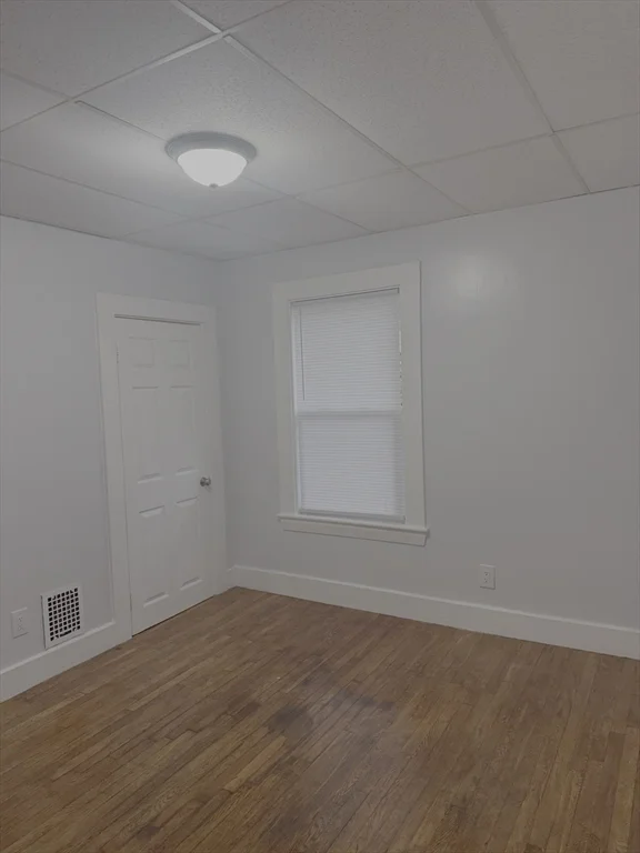 6 bed, 2 bath apartment for rent at 30 Dexter St Unit 30, Lynn — photo 12 of 21