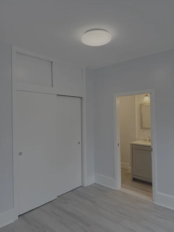 6 bed, 2 bath apartment for rent at 30 Dexter St Unit 30, Lynn — photo 3 of 21