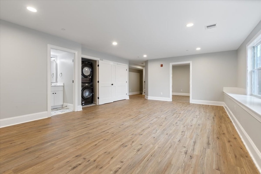 4 bed, 3 bath apartment for rent at 30 Dighton St Unit 1, Brighton — photo 12 of 17