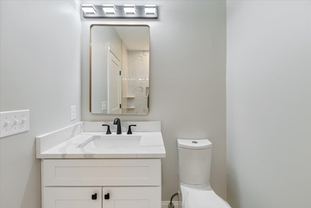 4 bed, 3 bath apartment for rent at 30 Dighton St Unit 1, Brighton — photo 9 of 17