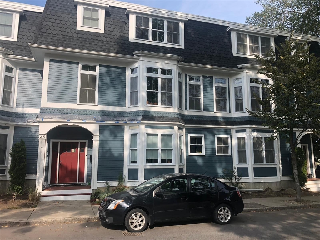 3 bed, 3 bath apartment for rent at 30 Dorr St Unit 0, Roxbury — photo 12 of 13