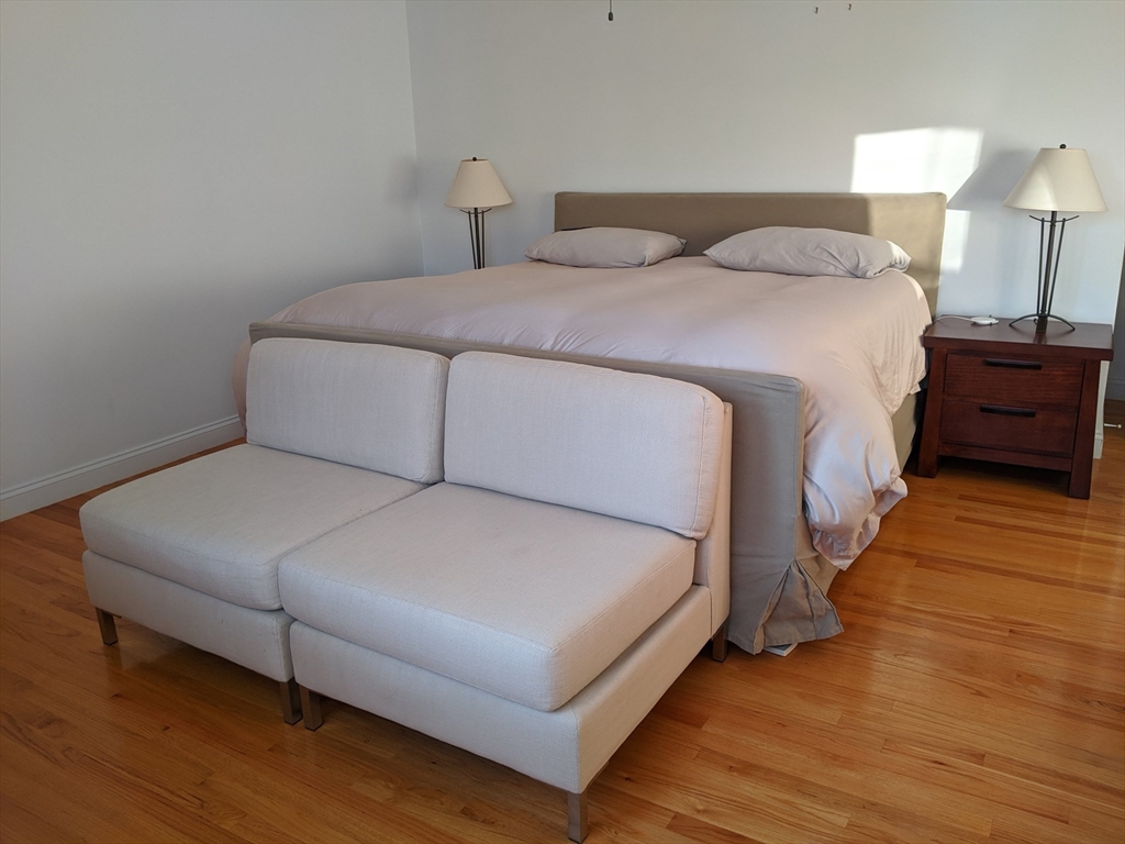 3 bed, 3 bath apartment for rent at 30 Dorr St Unit 0, Roxbury — photo 9 of 13